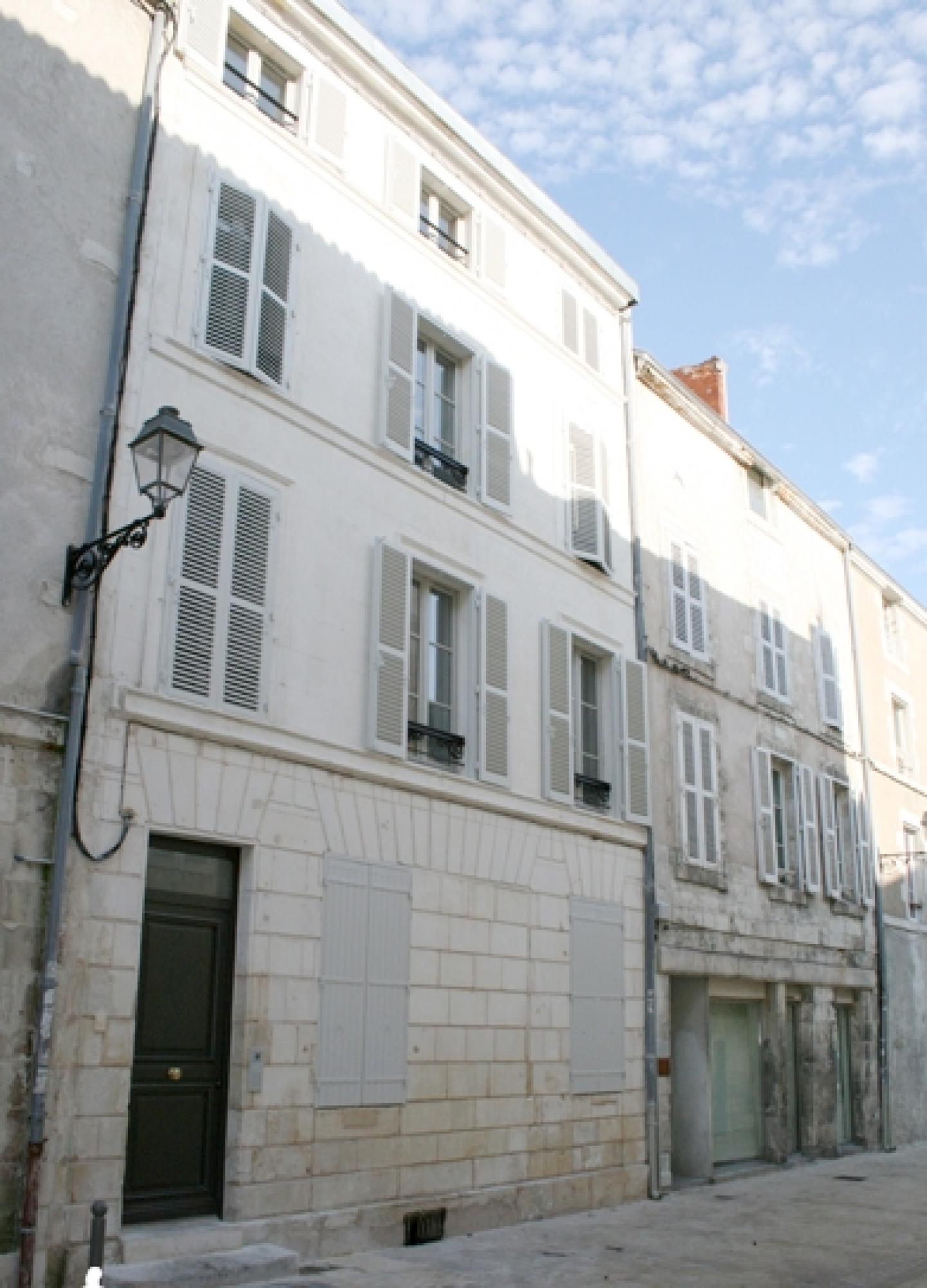 Grand T2 50m²– centre ville Proche du vieux Port de La Rochelle 