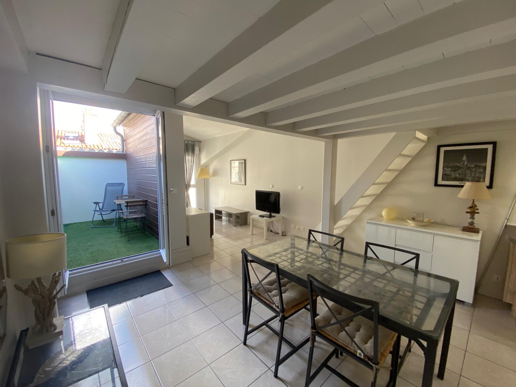 La Rochelle – T1bis Meublé Centre ville avec terrasse