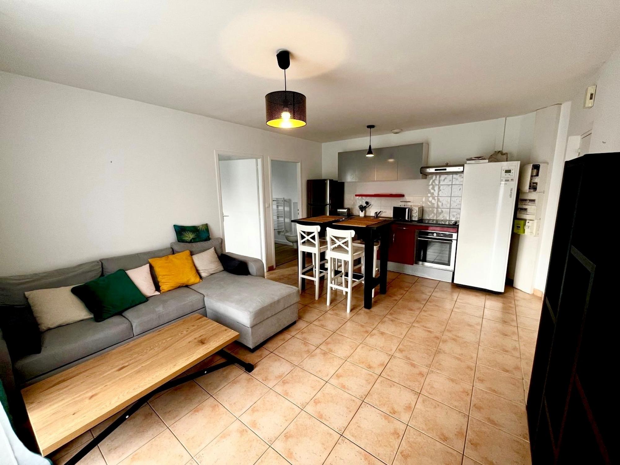 La Rochelle - quartier Lafond - T2 meublé avec jardin et parking priv.